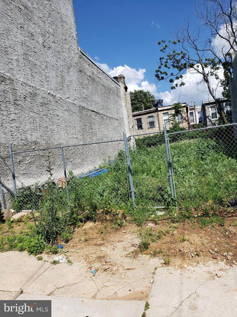 2513 12TH Street - Photo 1