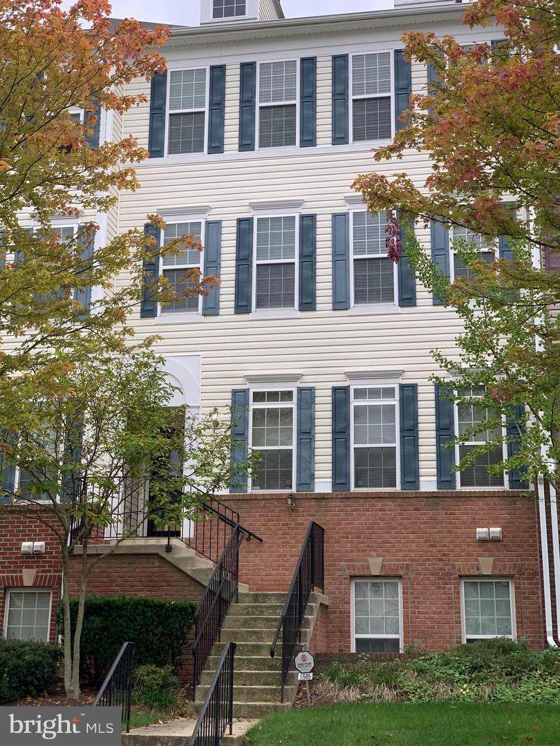 5565 Lanier Avenue - Photo 1