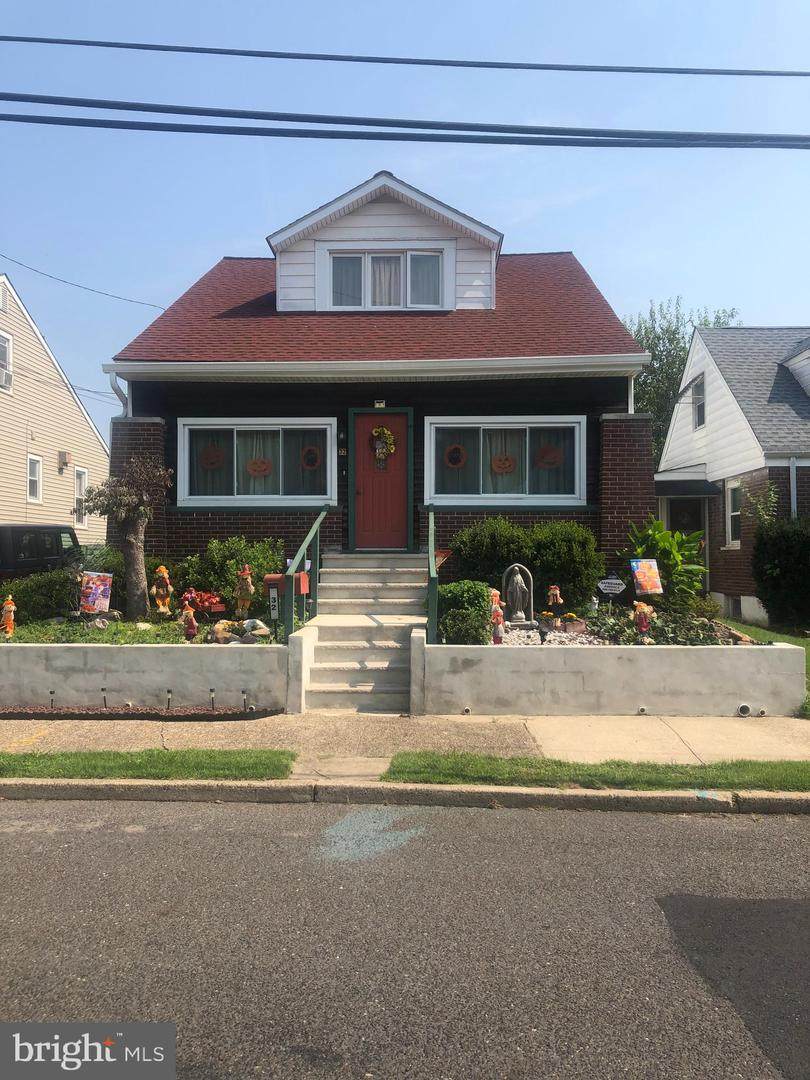 32 Jeremiah Avenue - Photo 1