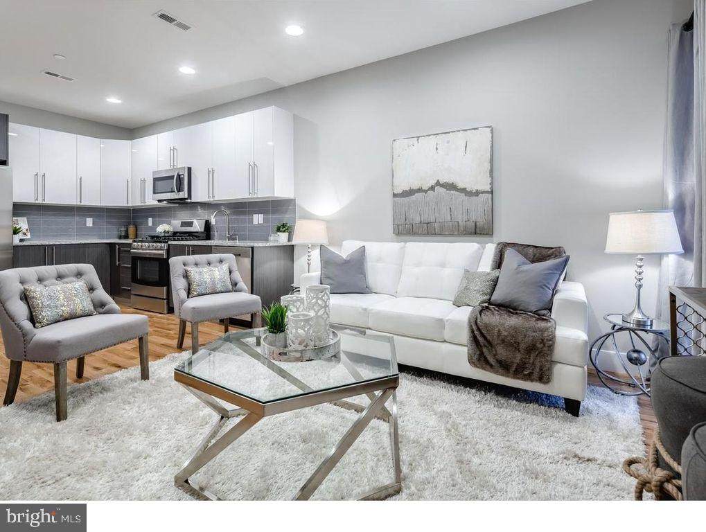 1319 7TH Street - Photo 1