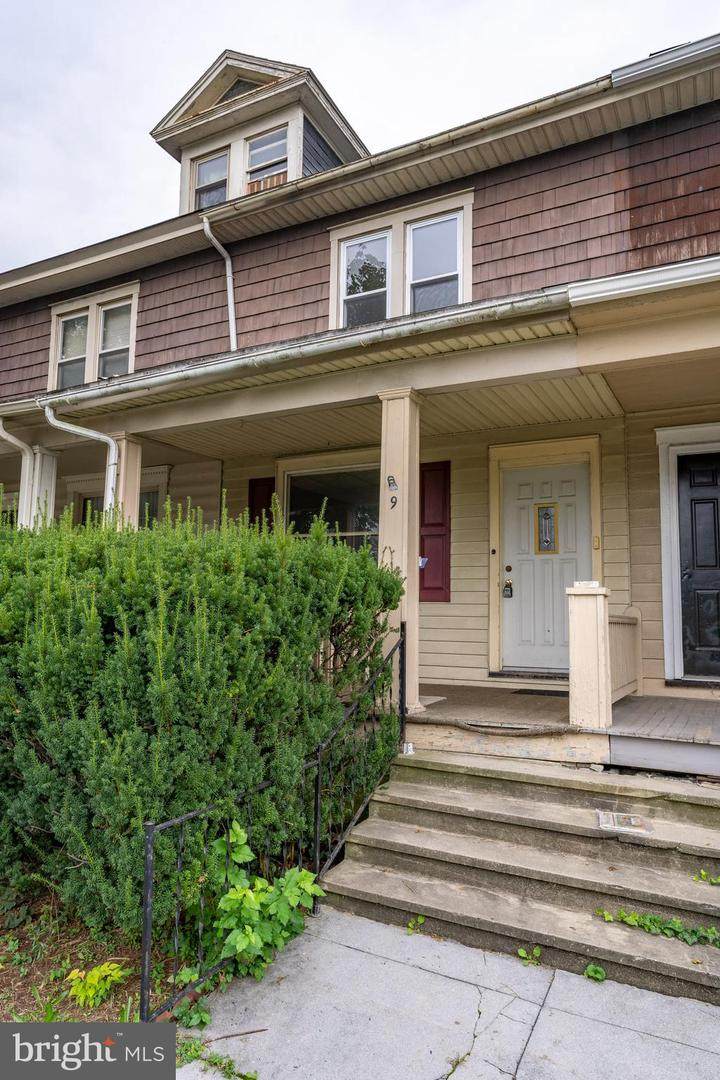 9 2ND Avenue - Photo 1