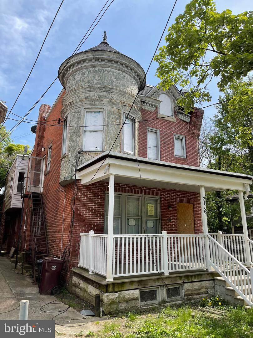 2116 Washington Street - Photo 1