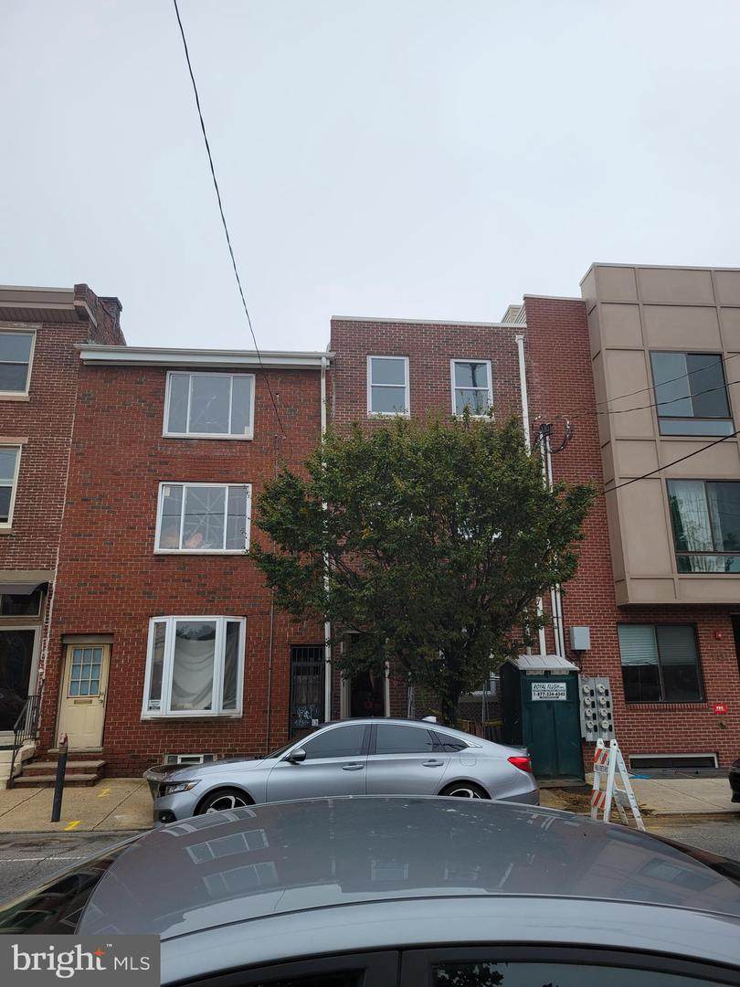 1435 5TH Street - Photo 1