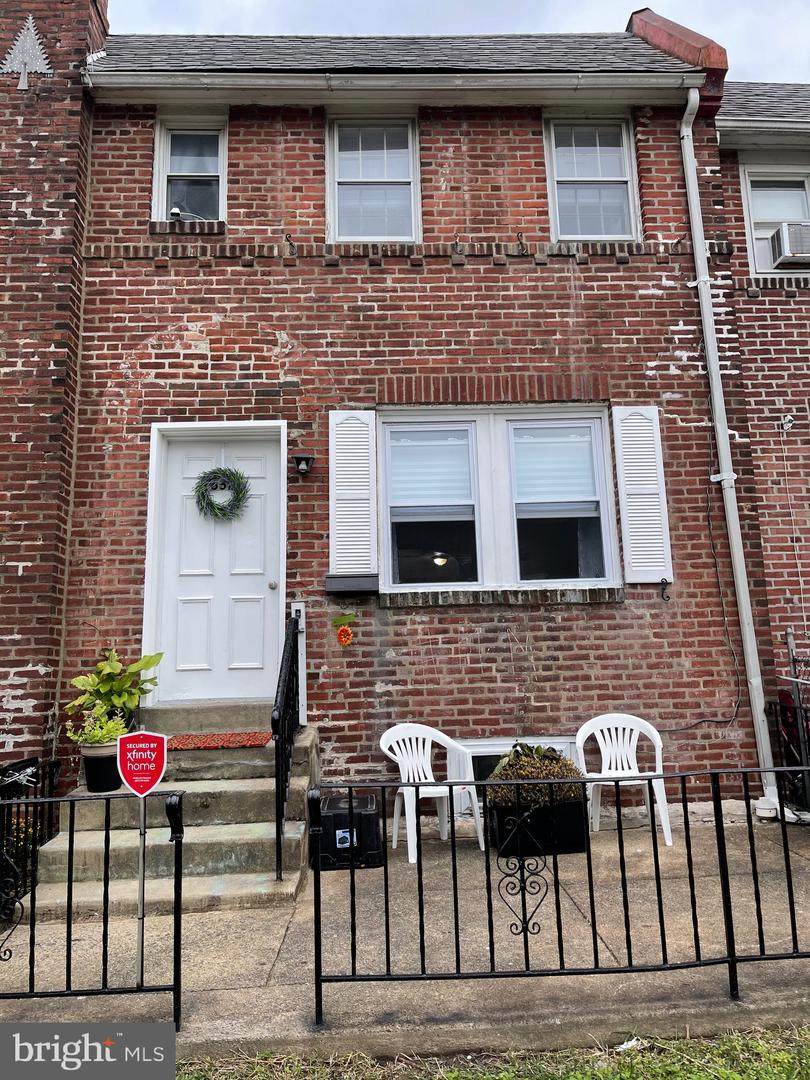 552 Wiltshire Road - Photo 1