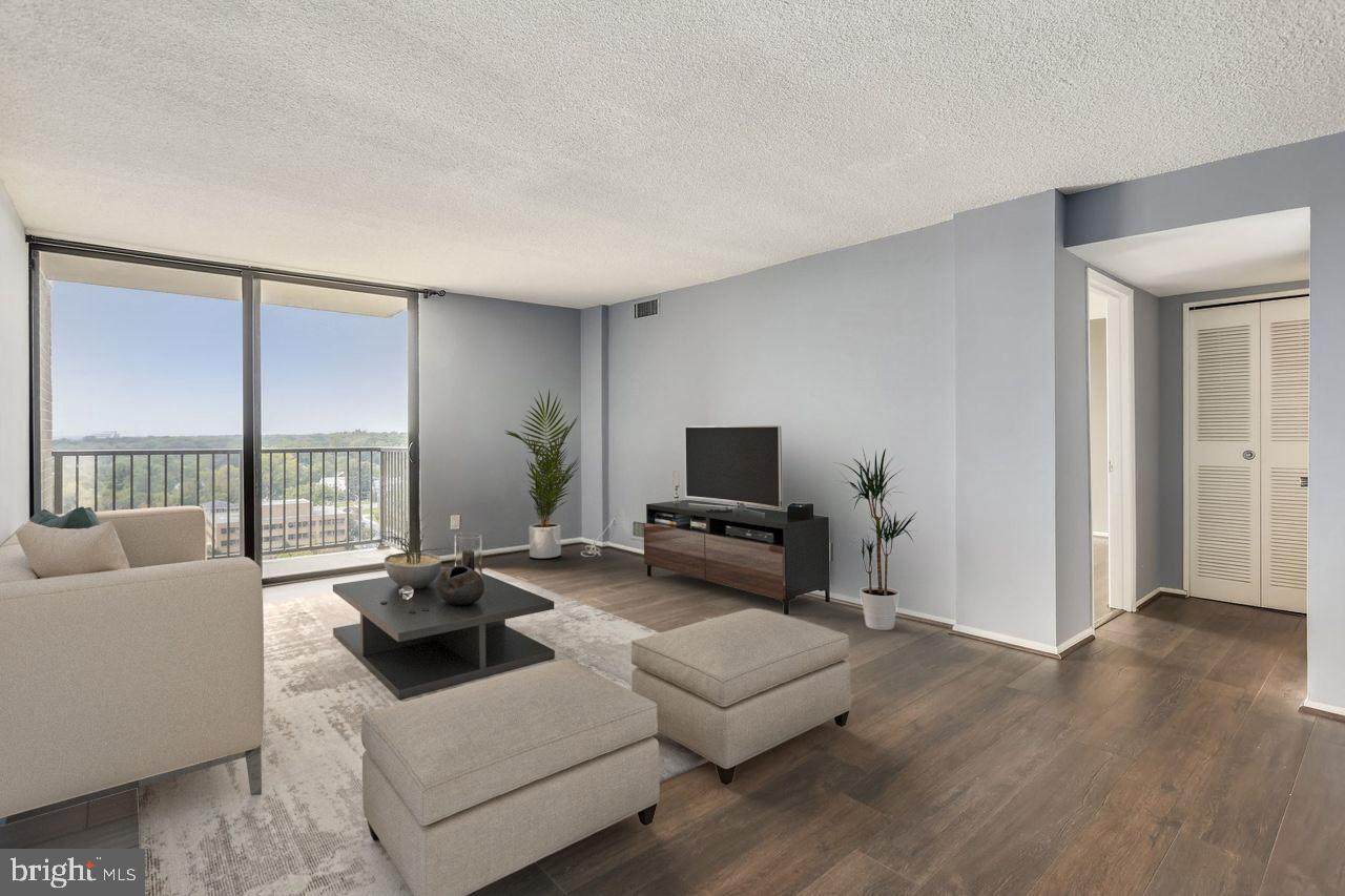 4 Monroe Street - Photo 1