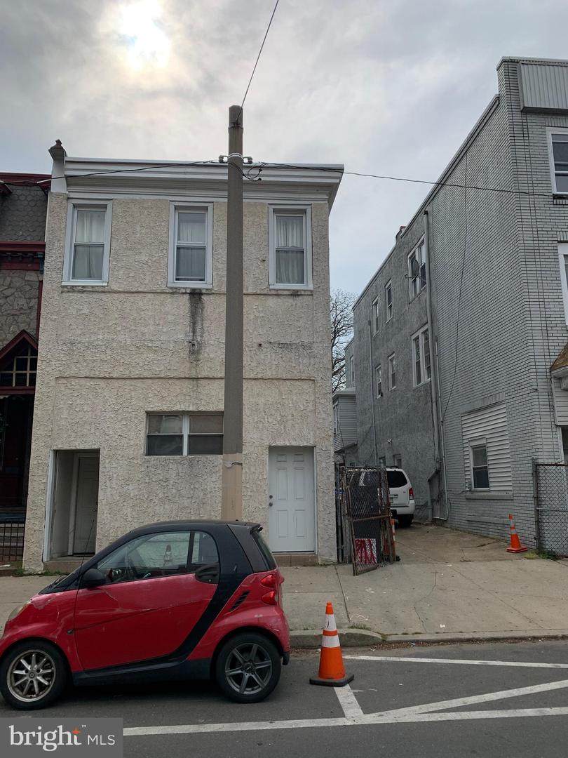 34 40TH Street - Photo 1