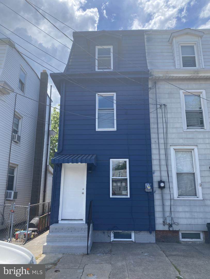 224 Bergen Street - Photo 1