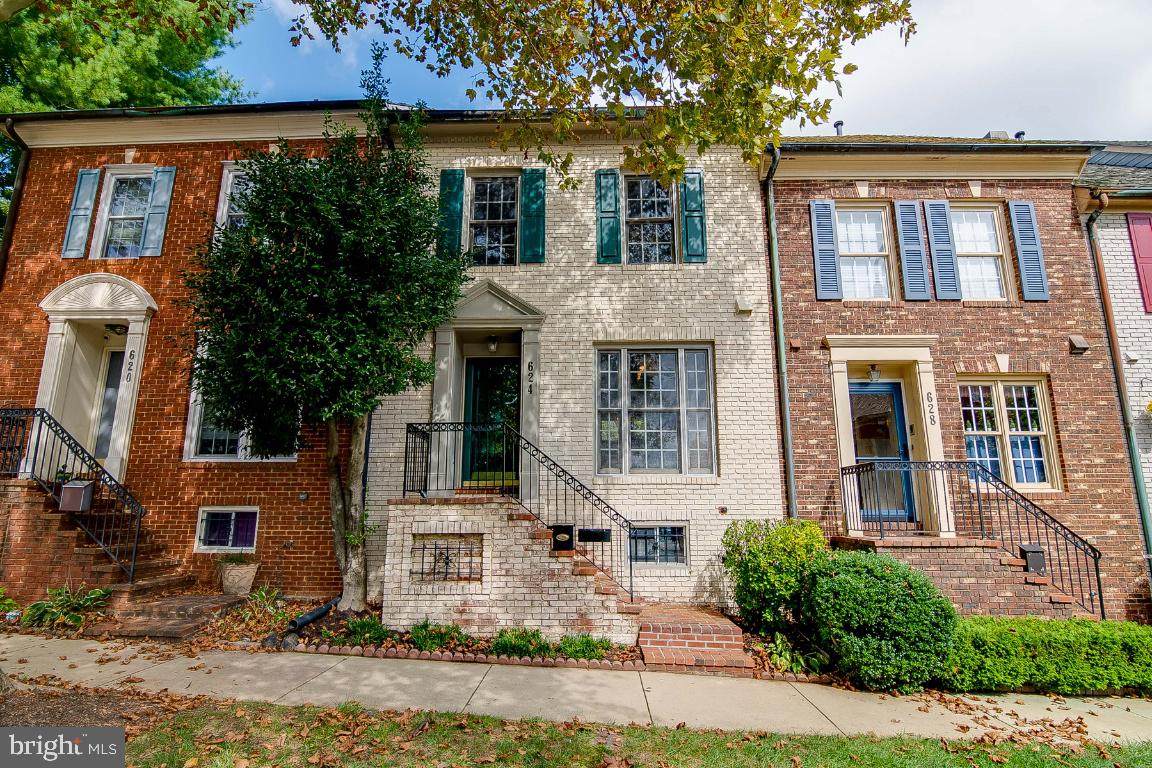 624 Chestertown Street - Photo 1