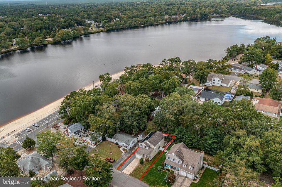 272 Falkenburgh Avenue - Photo 1
