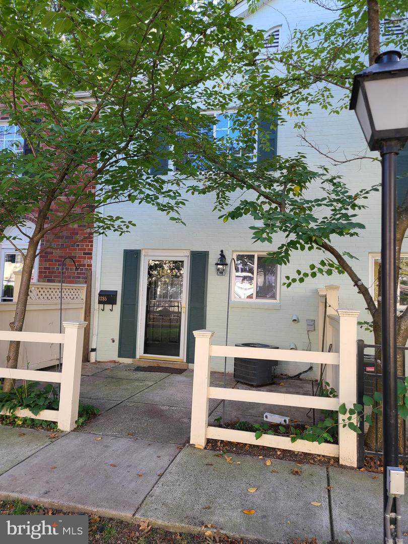 1285 Van Dorn Street - Photo 1