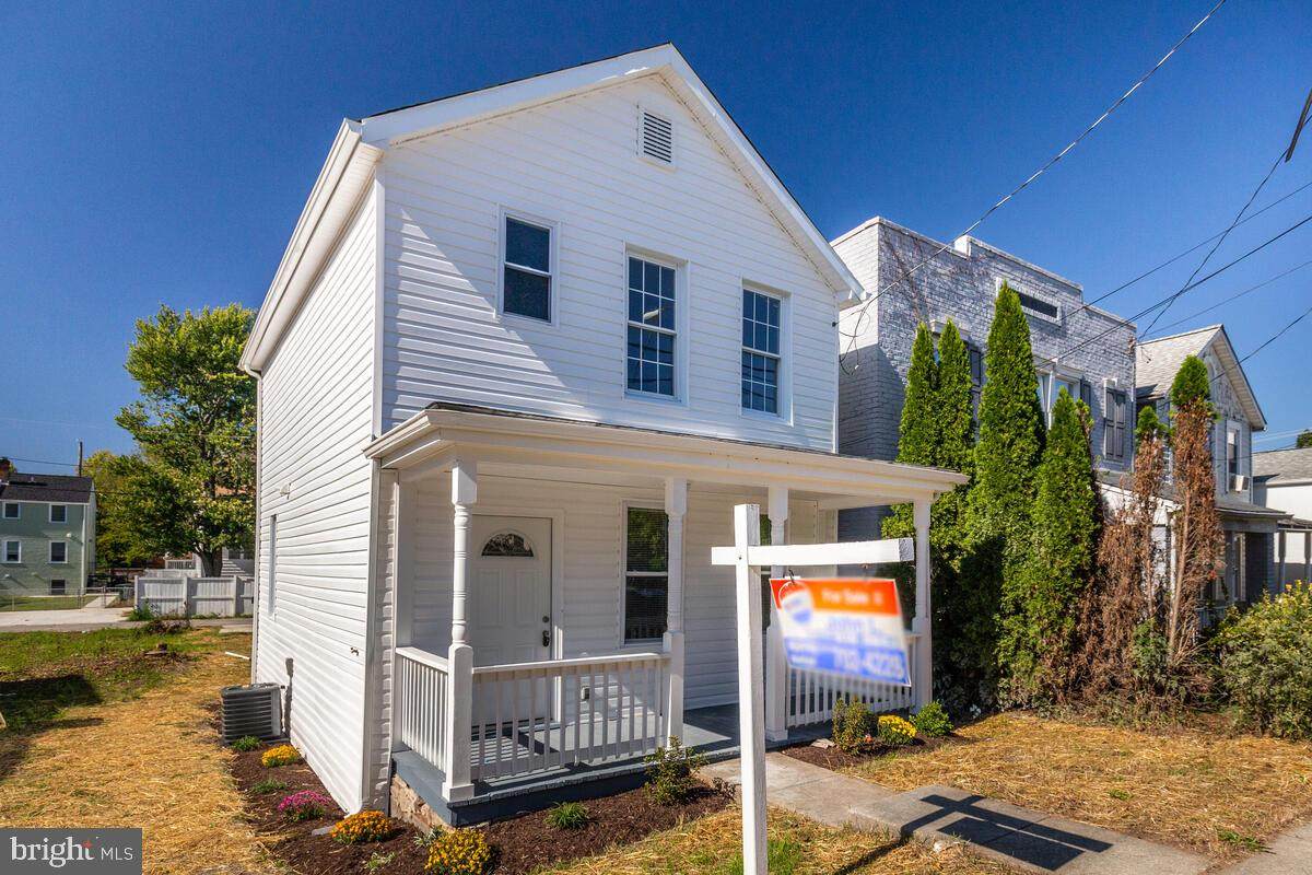 730 50TH Street - Photo 1