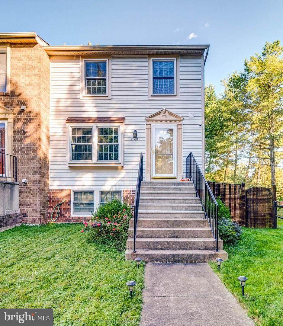 5201 Chapel Cove Court - Photo 1