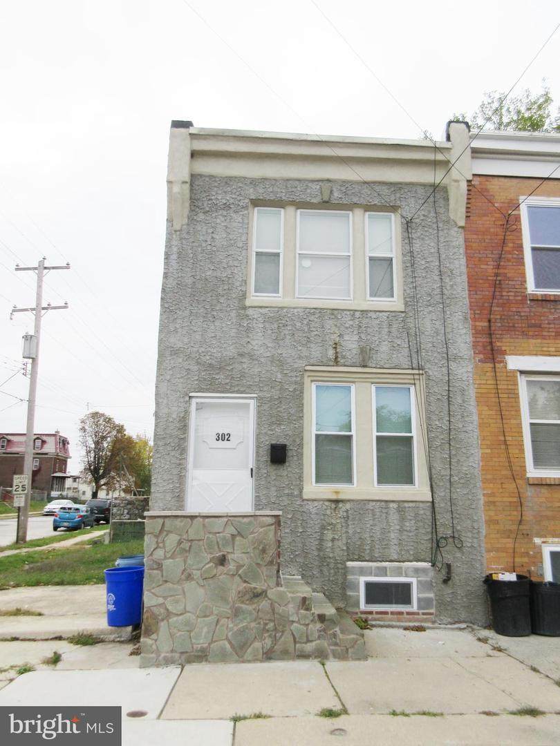 302 Clayton Street - Photo 1