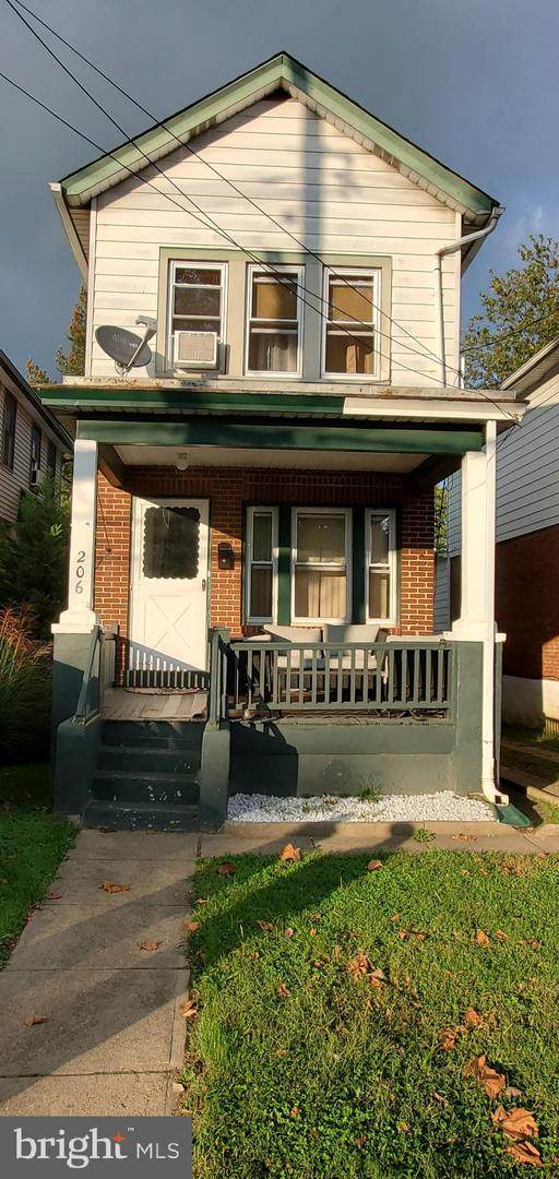 206 Parkway Avenue - Photo 1