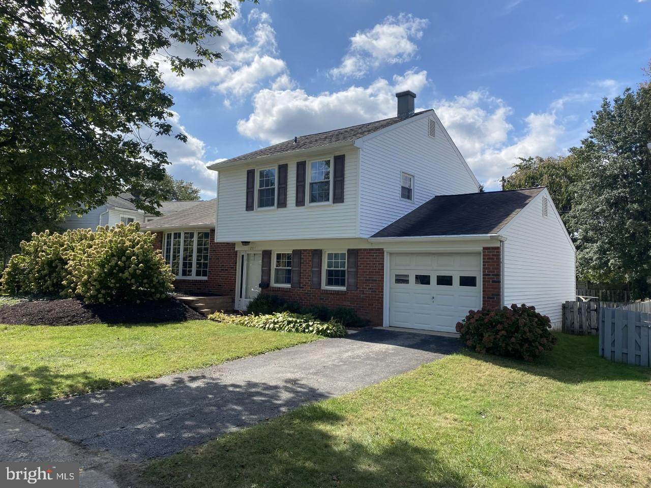 1201 Friar Road - Photo 1