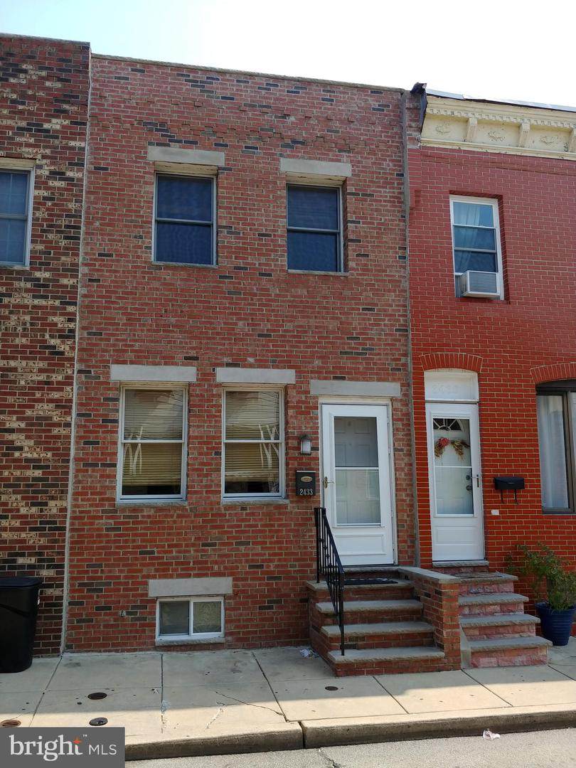 2433 Warnock Street - Photo 1