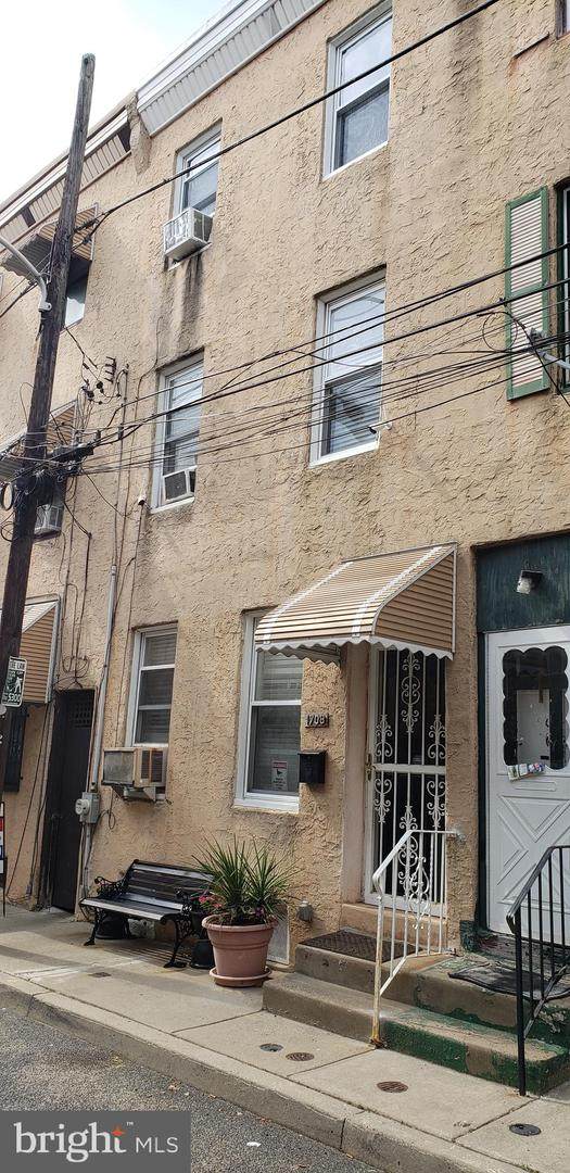 1708 Waterloo Street - Photo 1