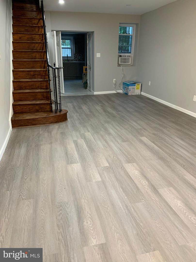2431 Sheridan Street - Photo 1