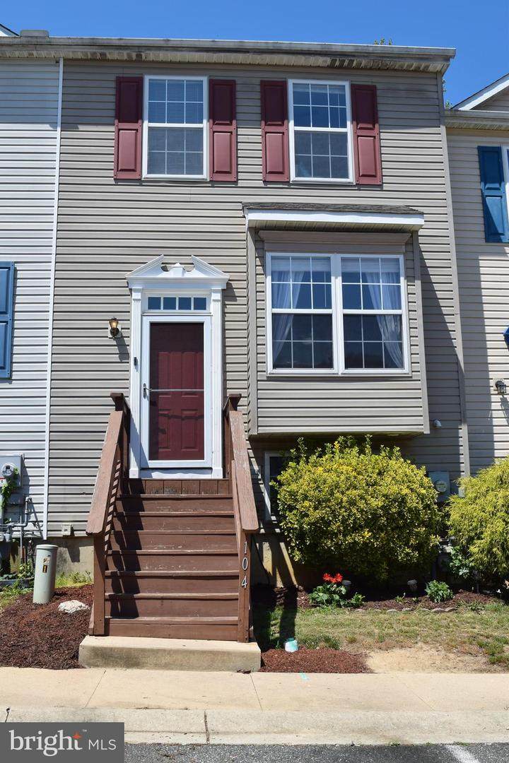 104 Mike Court - Photo 1