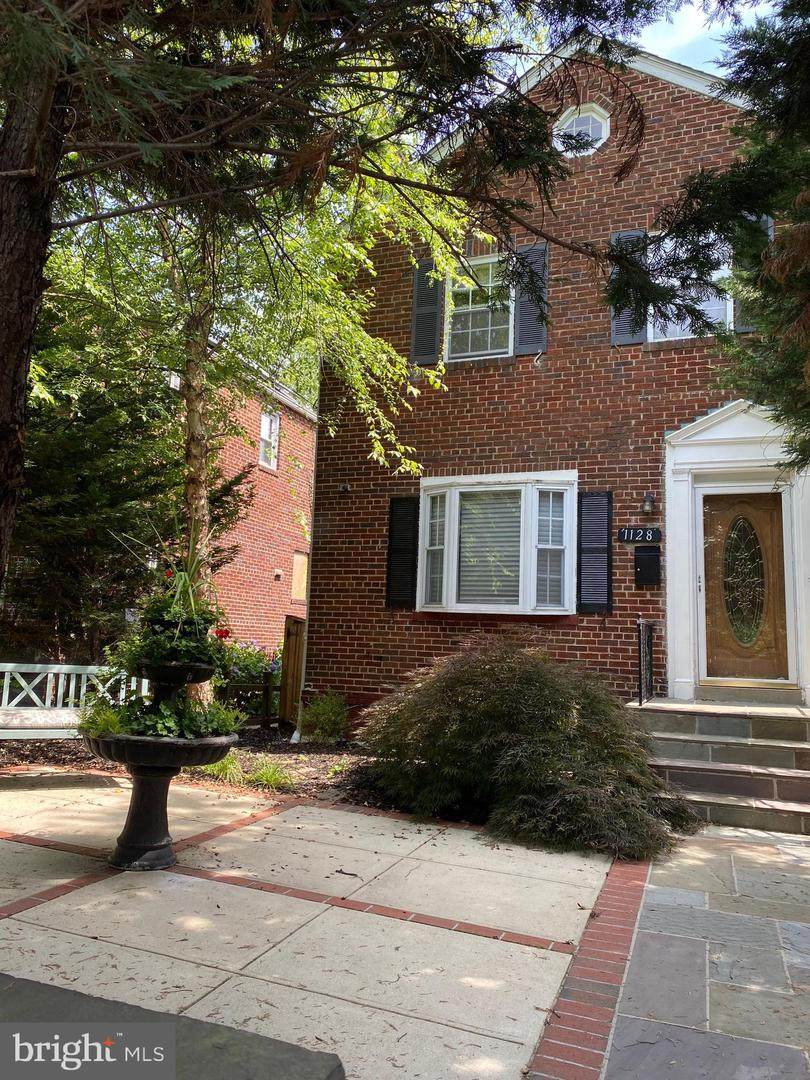 1128 Geranium Street - Photo 1