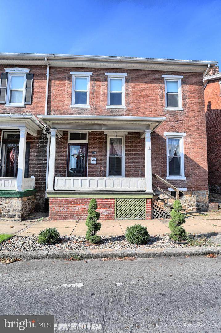 115 4TH Street - Photo 1
