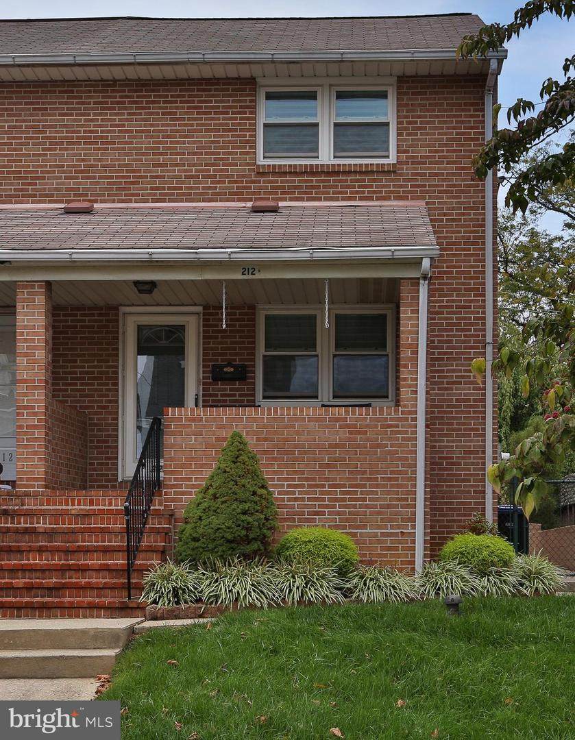 212 1/2 8TH Avenue - Photo 1