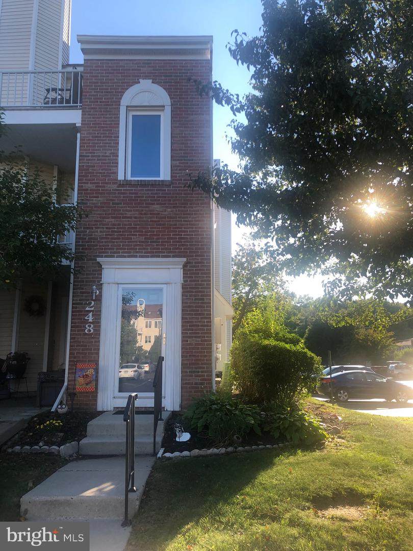 248 Colette Court - Photo 1
