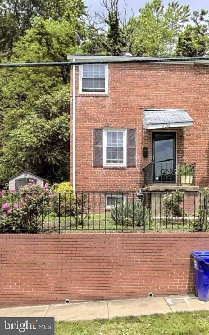3607 25TH Street - Photo 1