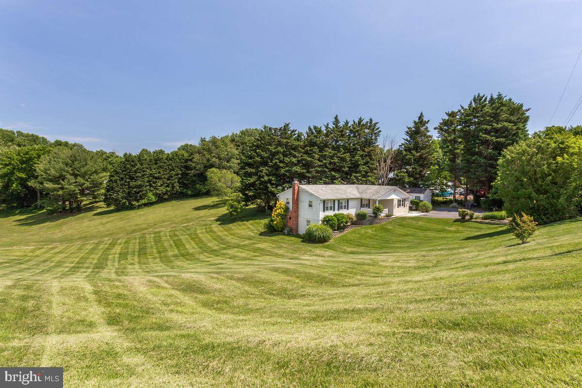 8413 Wesley Stinnett Boulevard - Photo 1