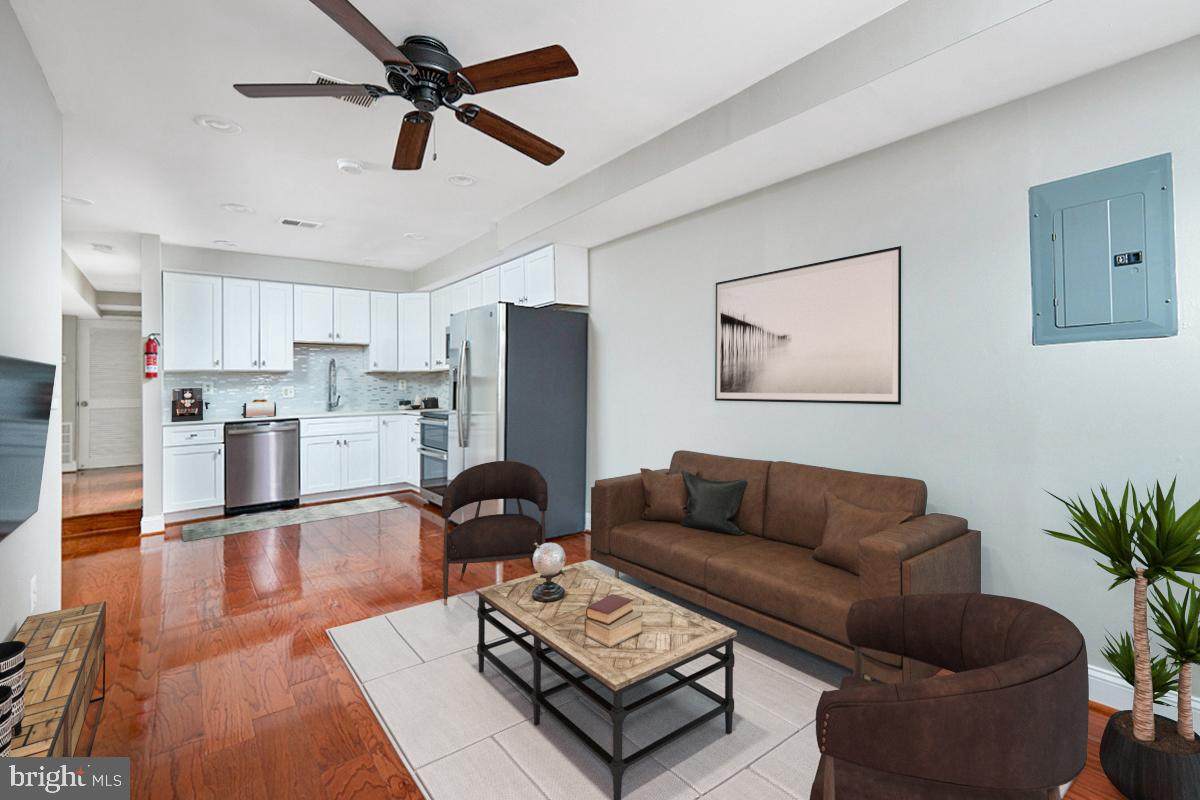 216 Florida Avenue - Photo 1