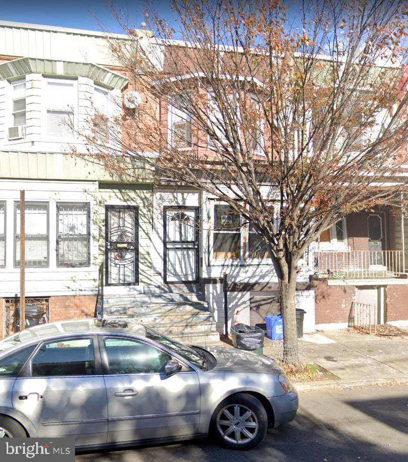 2239 Somerset Street - Photo 1