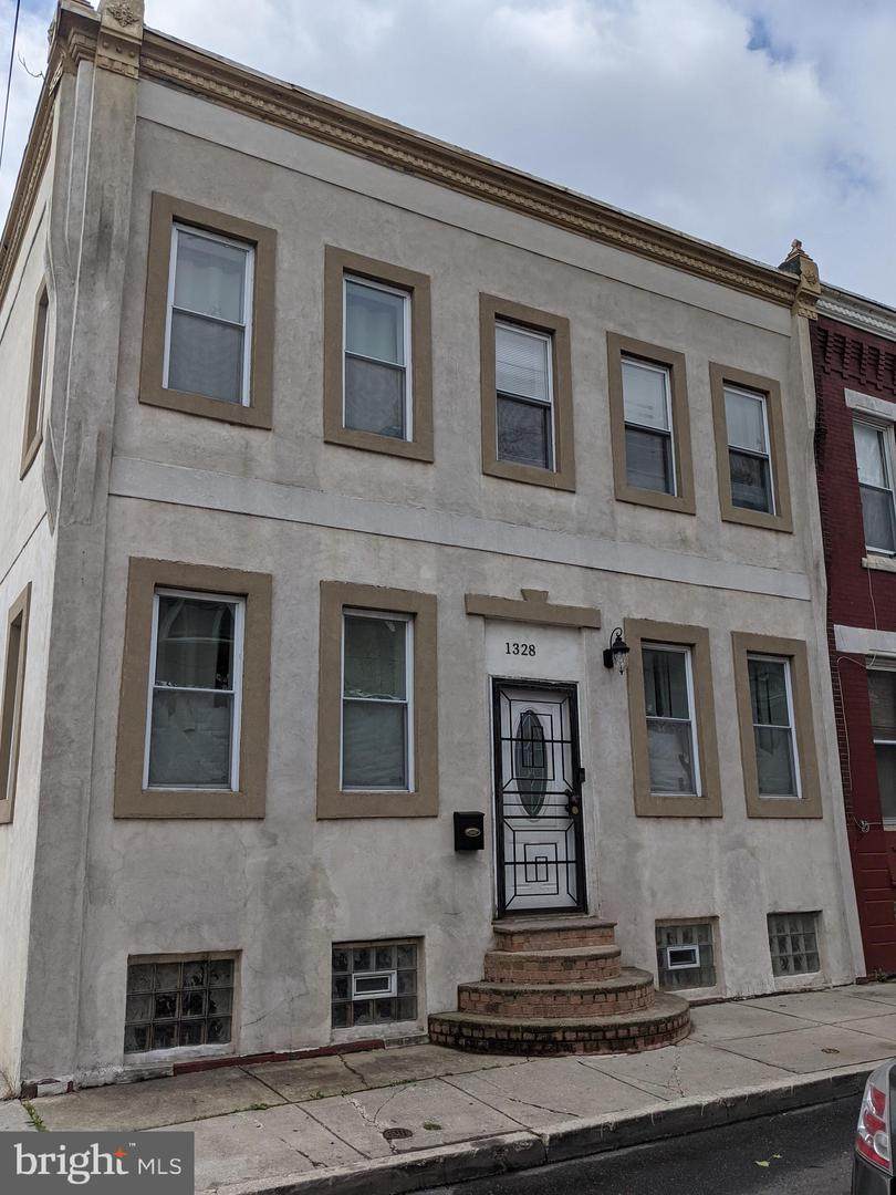 1328 Toronto Street - Photo 1