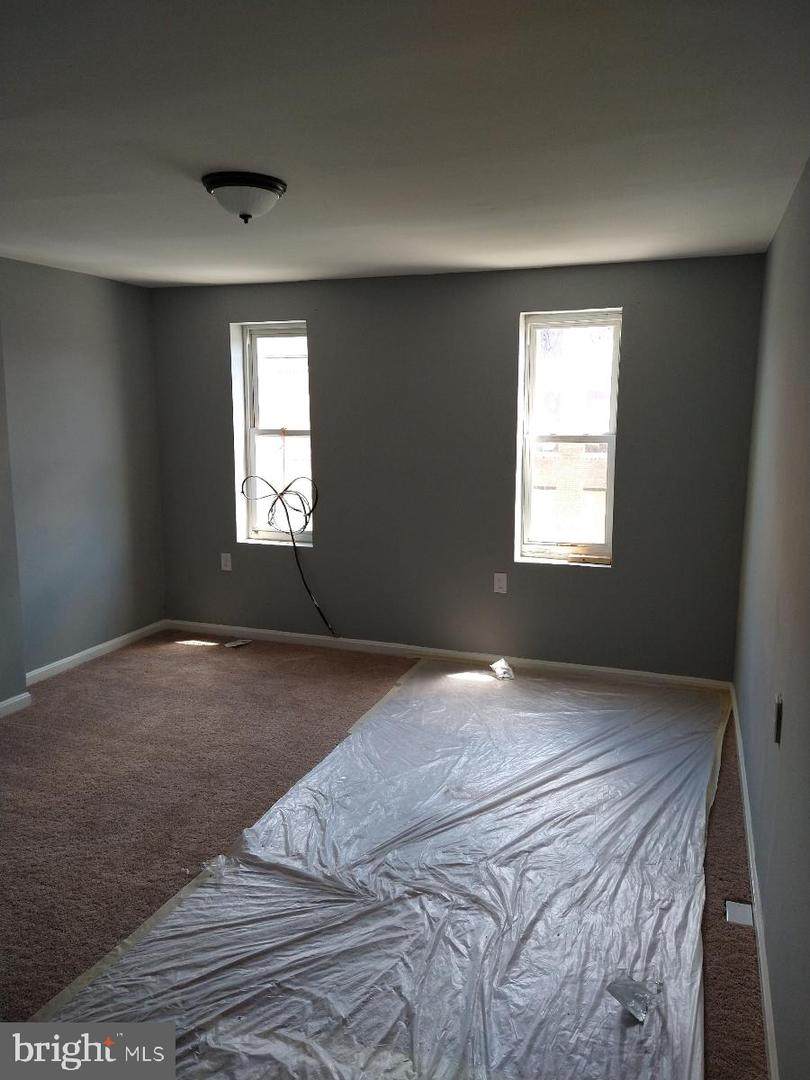 412 21ST Street - Photo 1