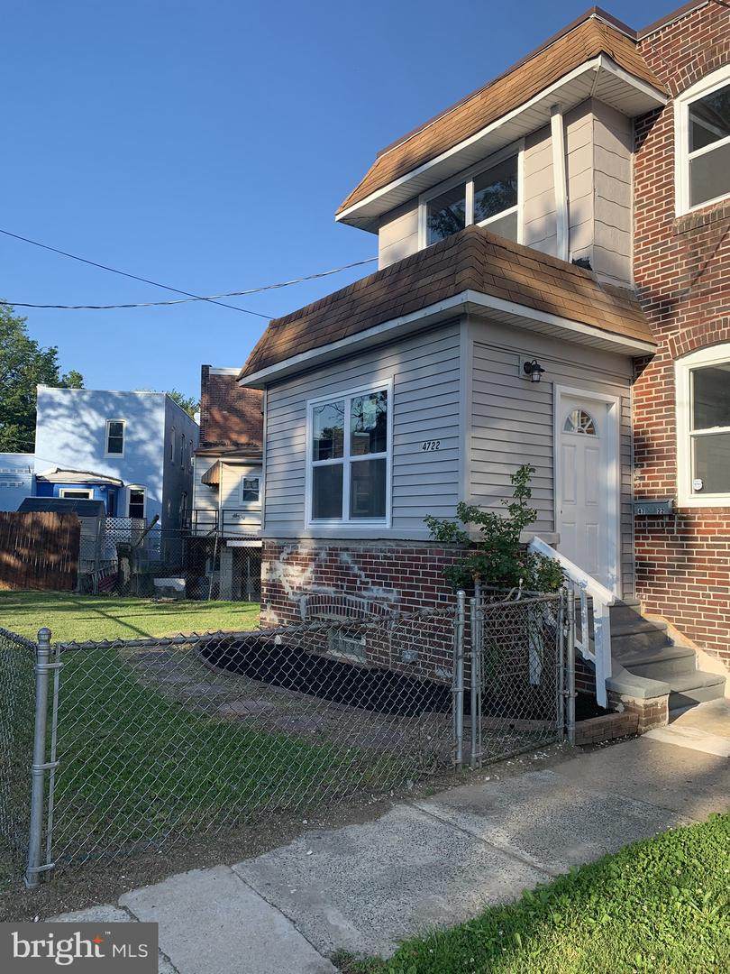 4722 Sherwood Terrace - Photo 1
