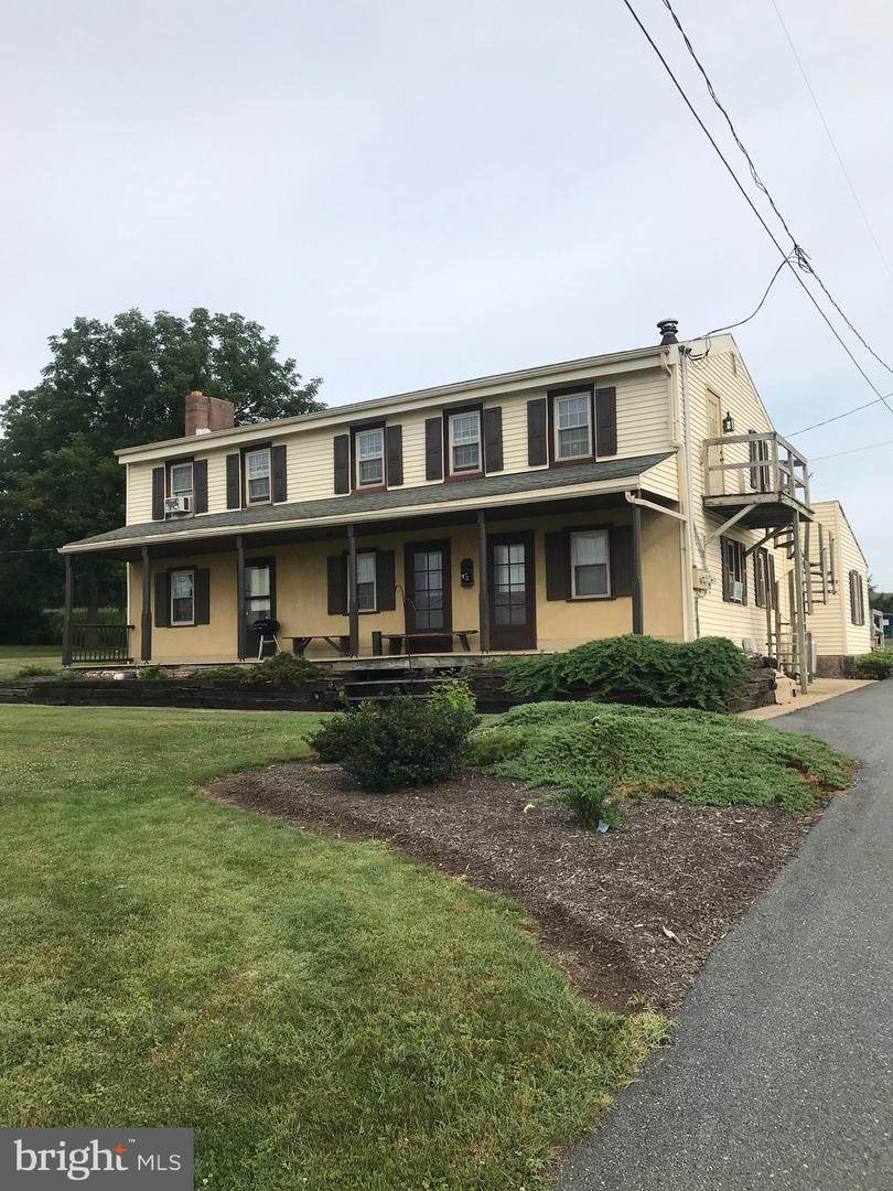 348-350 Penn Street - Photo 1