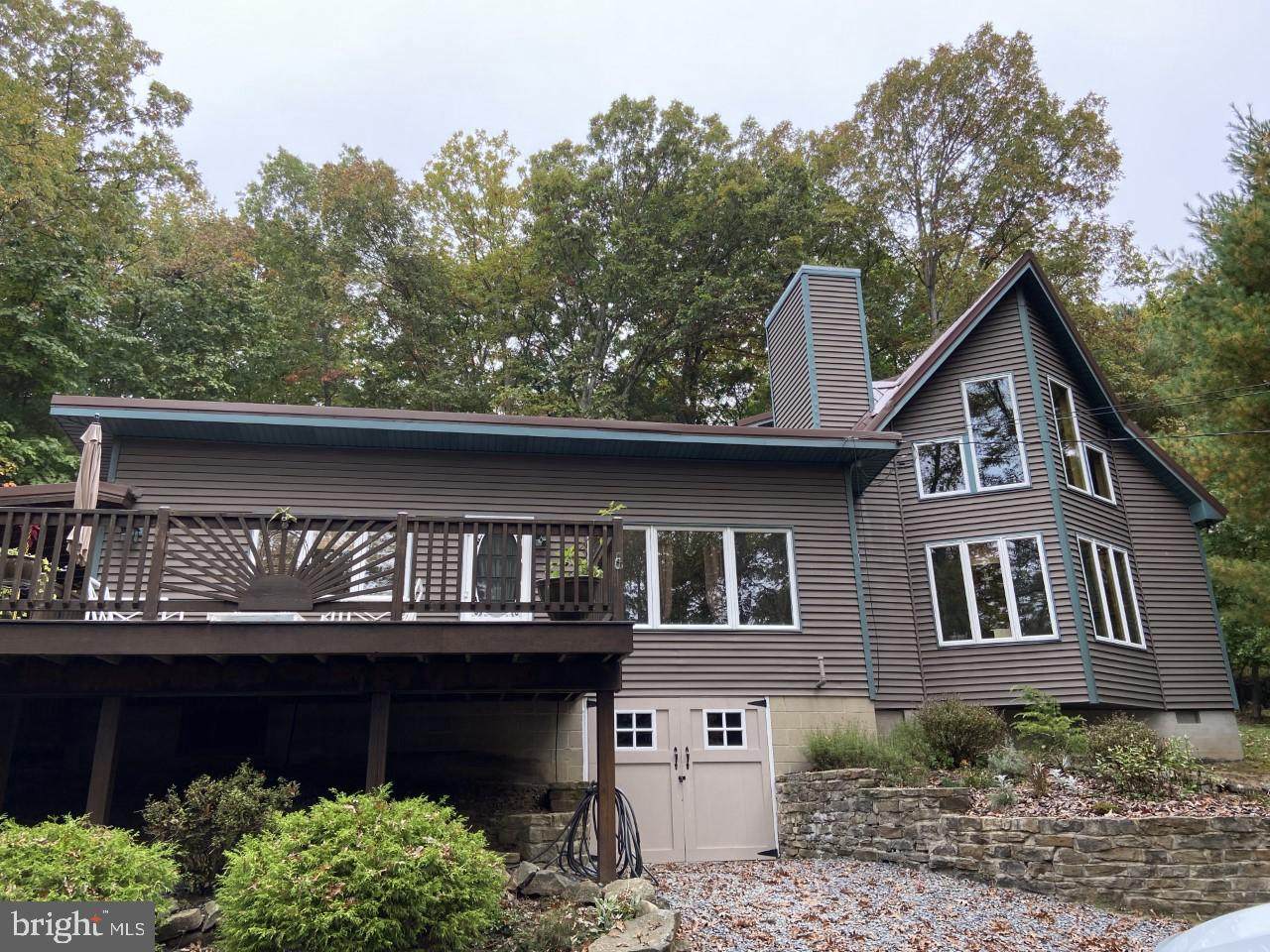 401 White Oak Drive - Photo 1