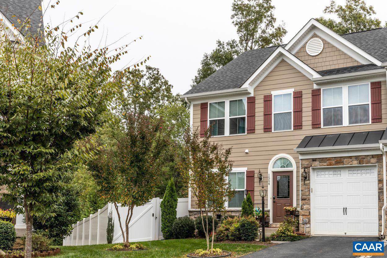 1554 Sawgrass Ct - Photo 1