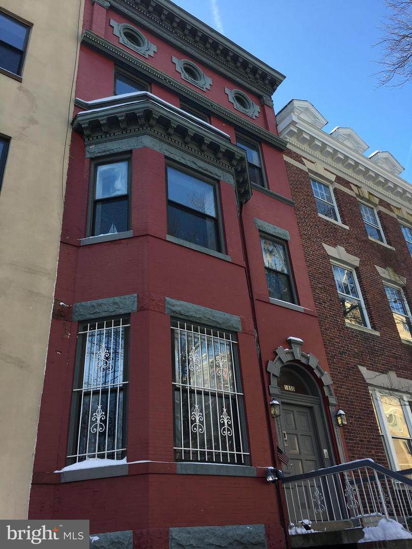 1850 Wyoming Ave - Photo 1