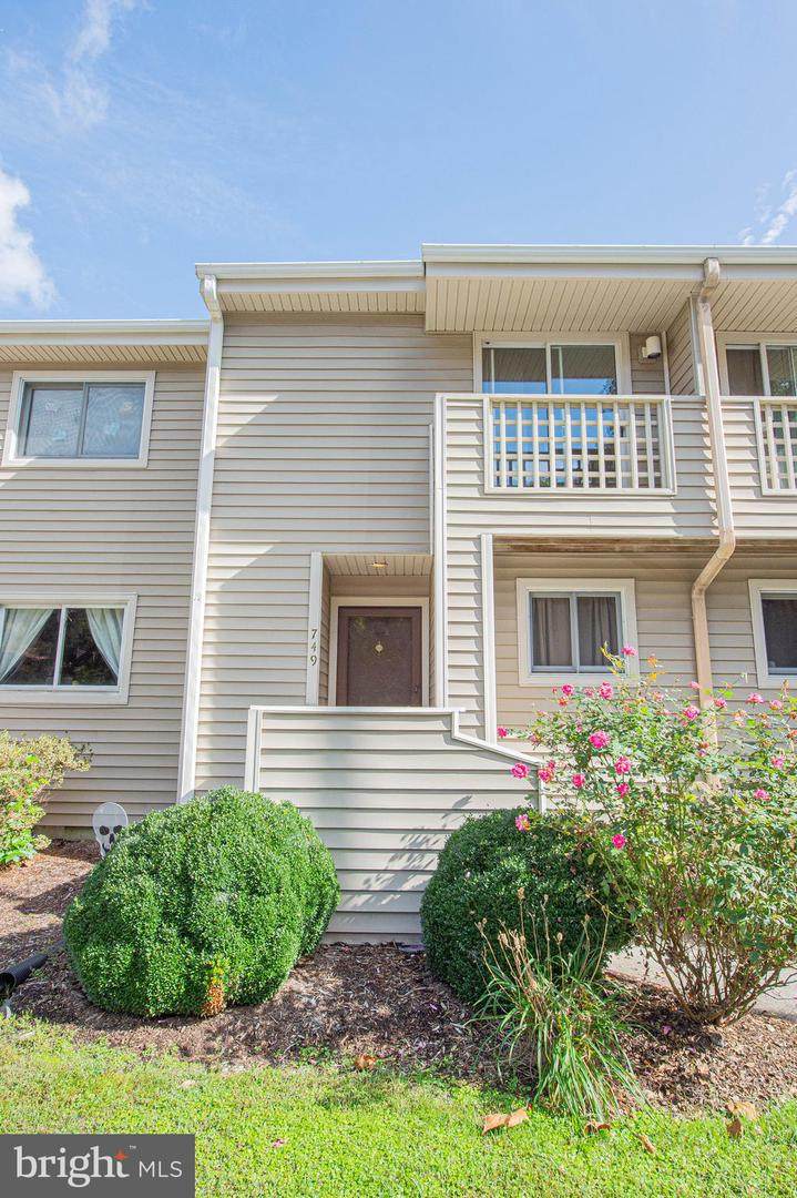 749 Canvasback Court - Photo 1