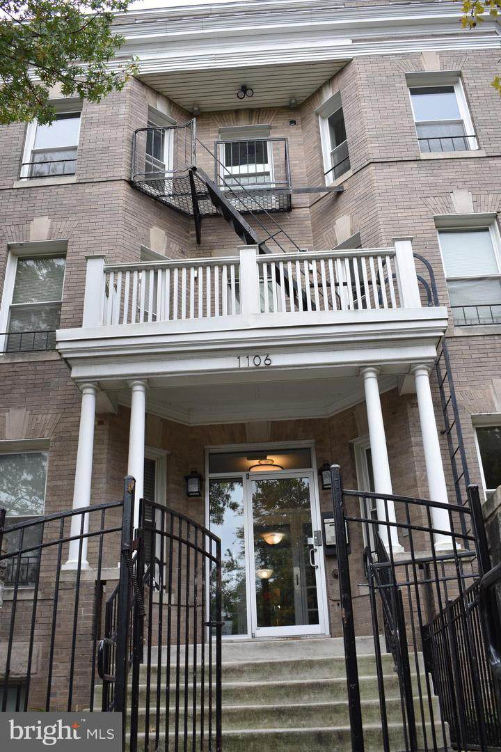 1106 Columbia - Photo 1