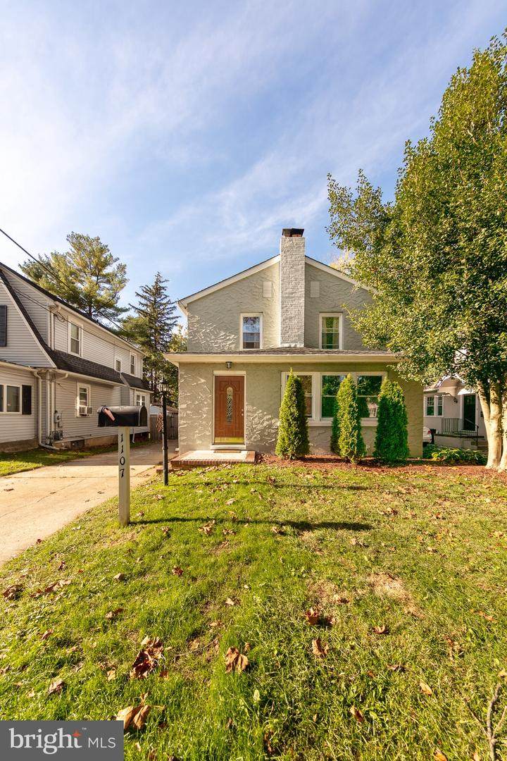 1107 Parkside Avenue - Photo 1
