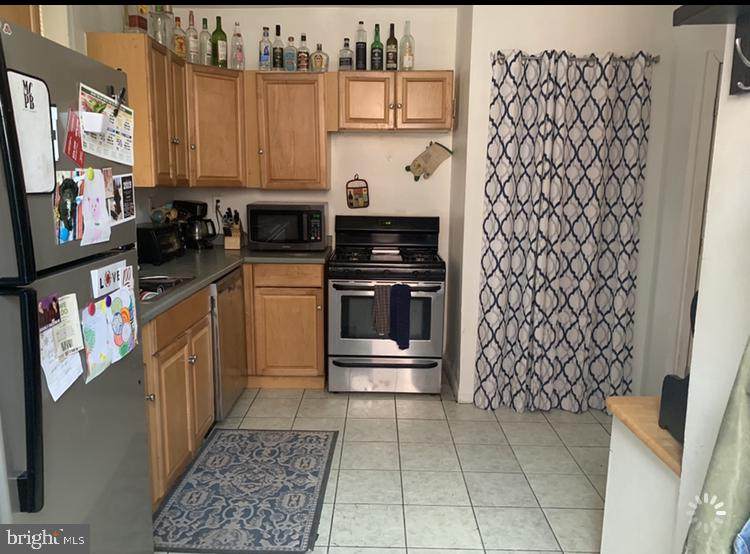 2035 Gratz Street - Photo 1