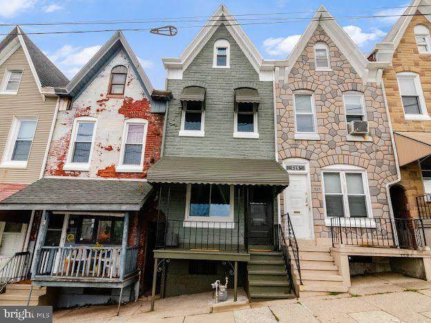 523 13TH Street - Photo 1