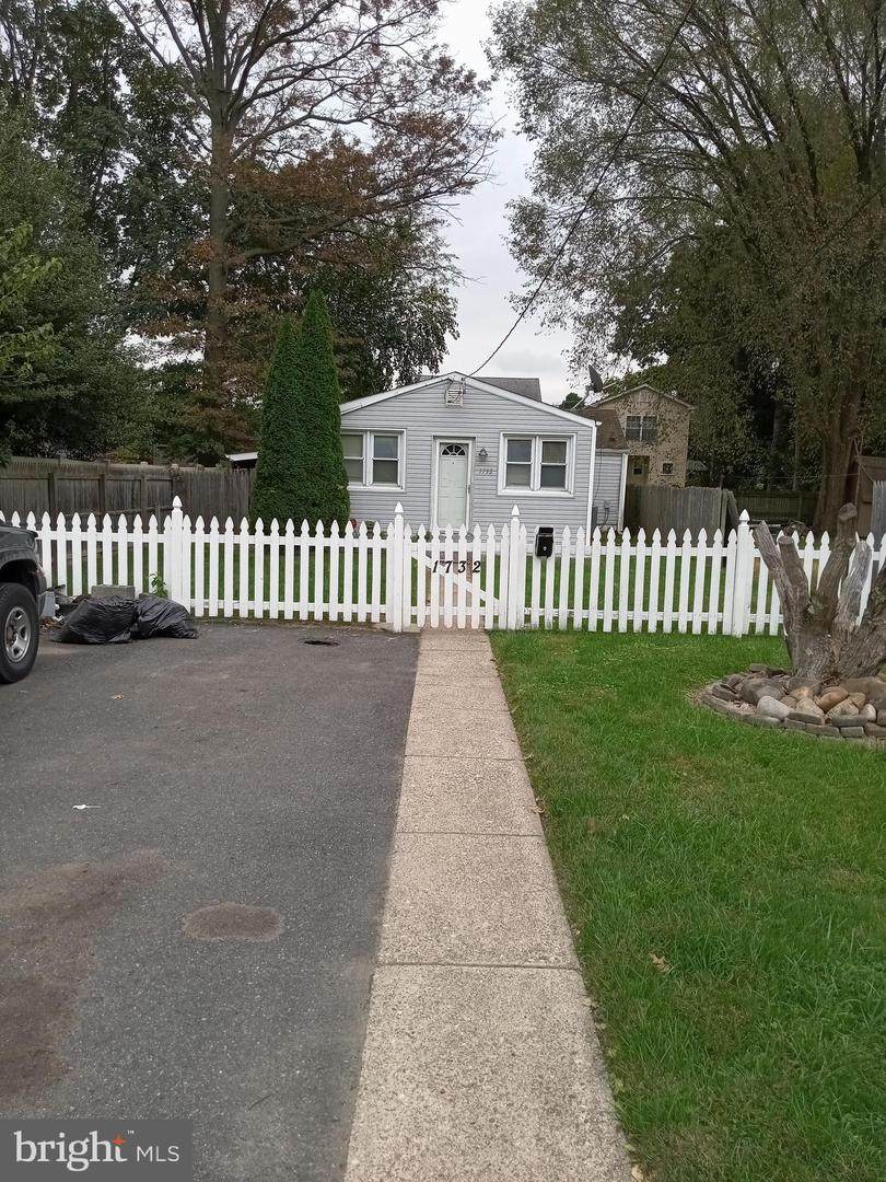1732 6TH - Photo 1