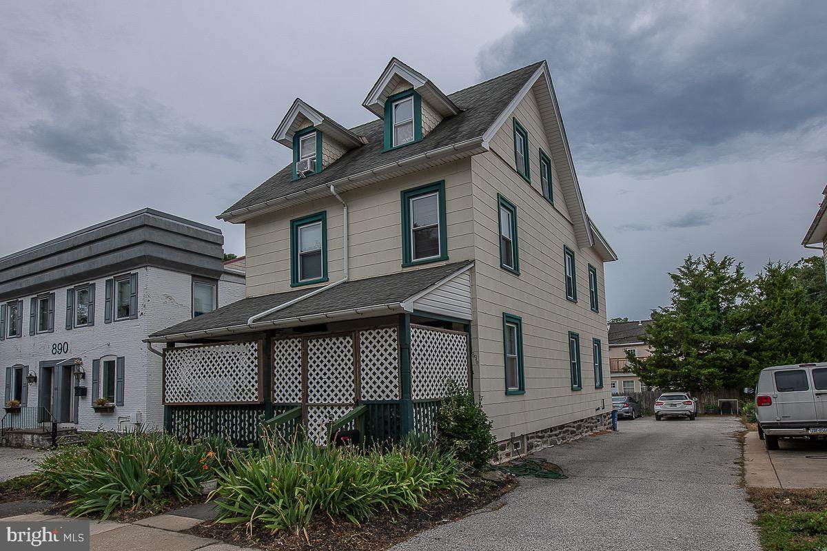 896 County Line Road - Photo 1