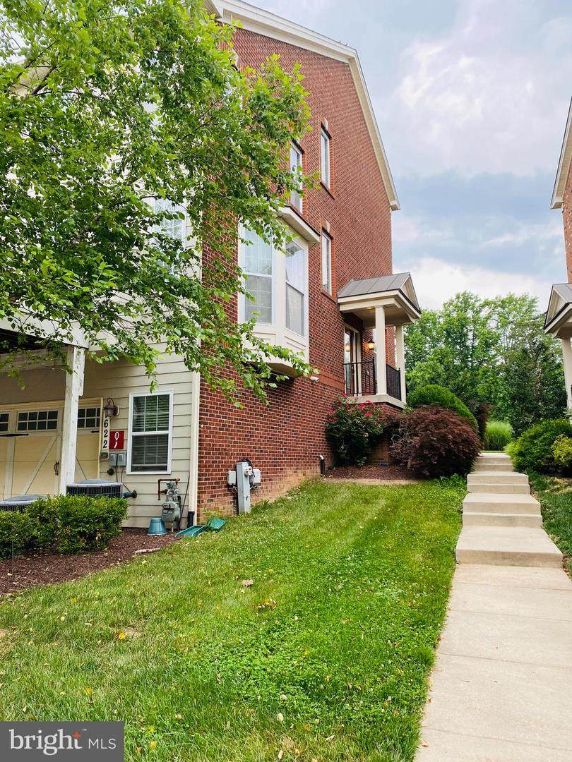 7622 Elmcrest Road - Photo 1