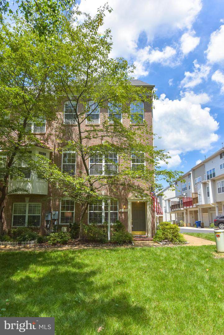 6491 Powatan Knoll Court - Photo 1