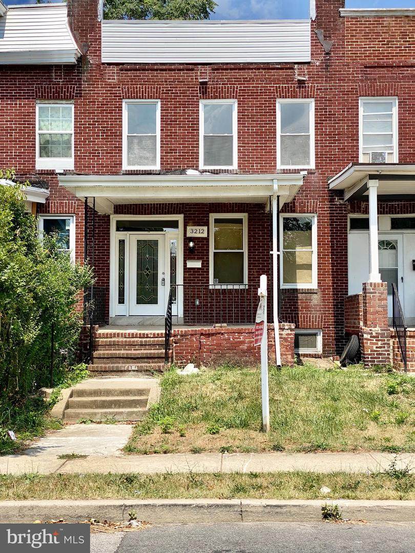 3212 Garrison Avenue - Photo 1