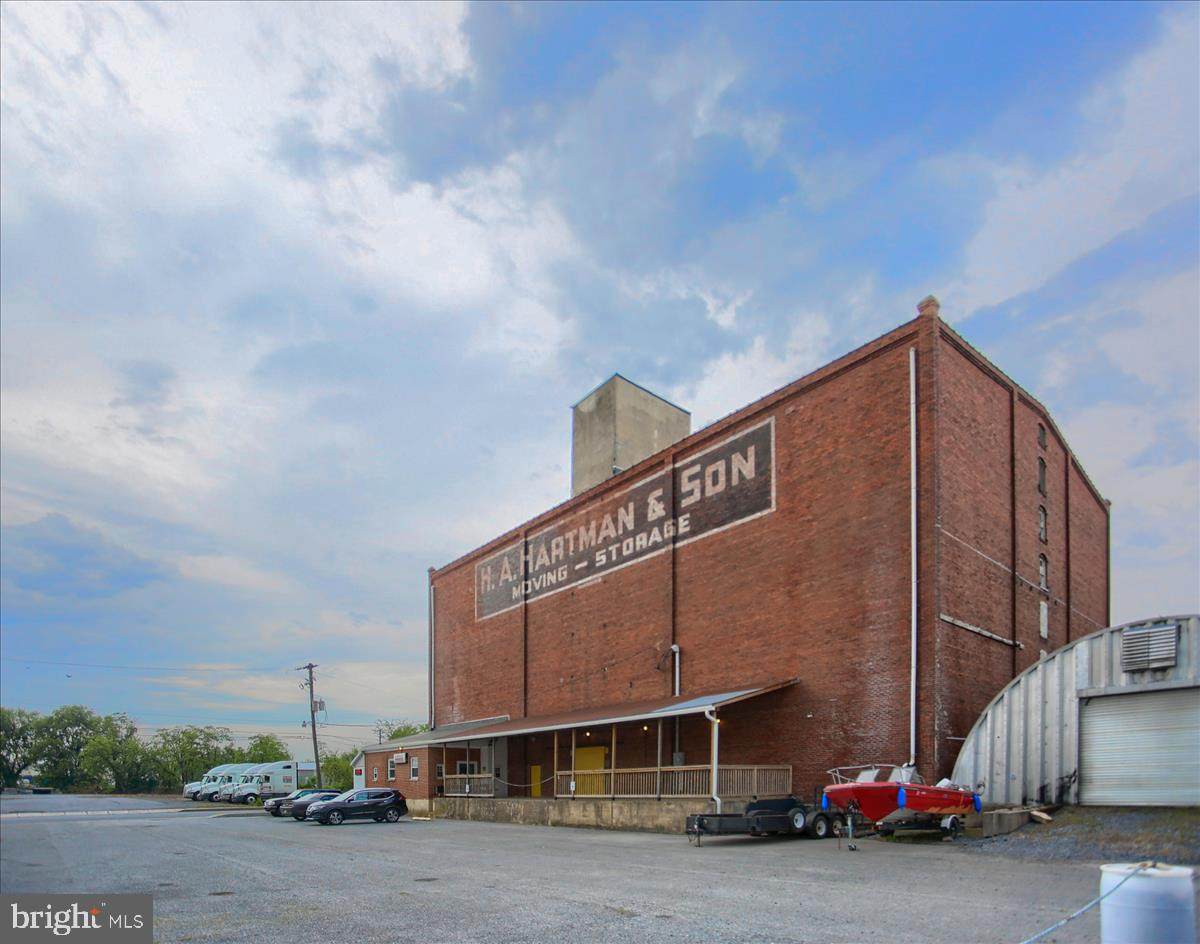 2 Lumber Street - Photo 1