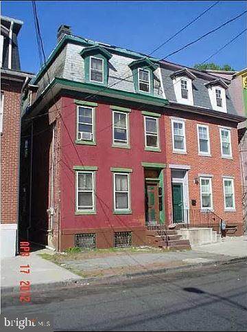 250 Spring Street - Photo 1